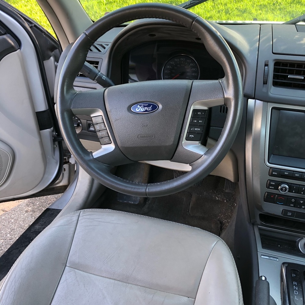 Car - Picture 3 of 7